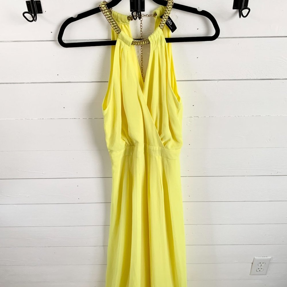 NWOT Lulu's Yellow Floor Length Dress w/ Chain